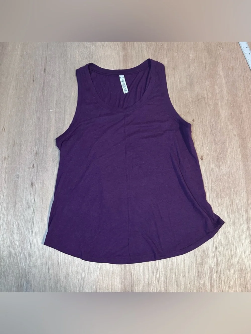 ALO Yoga Women’s Deep Purple Sleeveless Tank - Picture 2 of 6